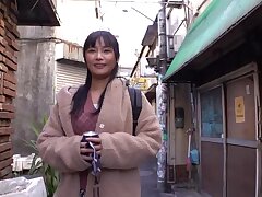 LZDQ-022 Slim Asian Beauty Delivers Intense Oral Pleasure Then Satisfying Sex