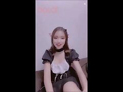 live29 Sexy Woman Reveals Her Stunning Body in Intimate Detail