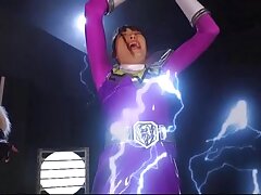 THZ94_02 Sizzling Big-Bust Beauty Displays Pro AV Skills Up-Close