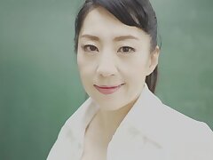 012722-001-carib Hot Babe Shows Off Her Luscious Body and Curves Seductively