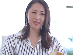 STARS-523 Adorable Korean Beauty Finds Extreme Pleasure in Intimate Acts